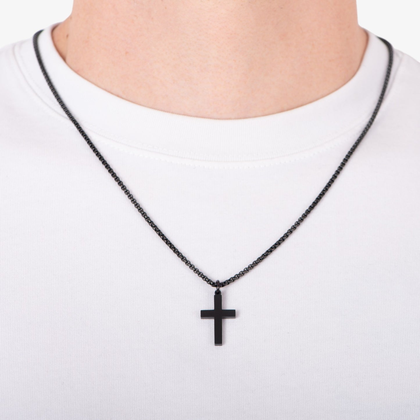 Cross Pendant Chain - Clean